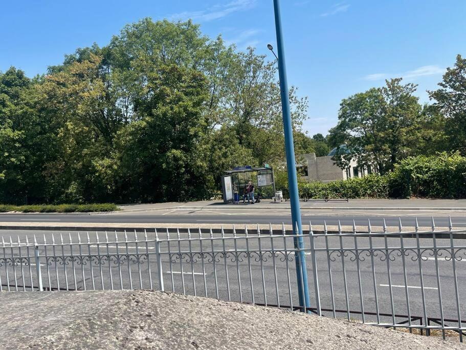 F3 Entier J - Proche Roissy-Villepinte-Paris Villiers-le-Bel Exterior foto
